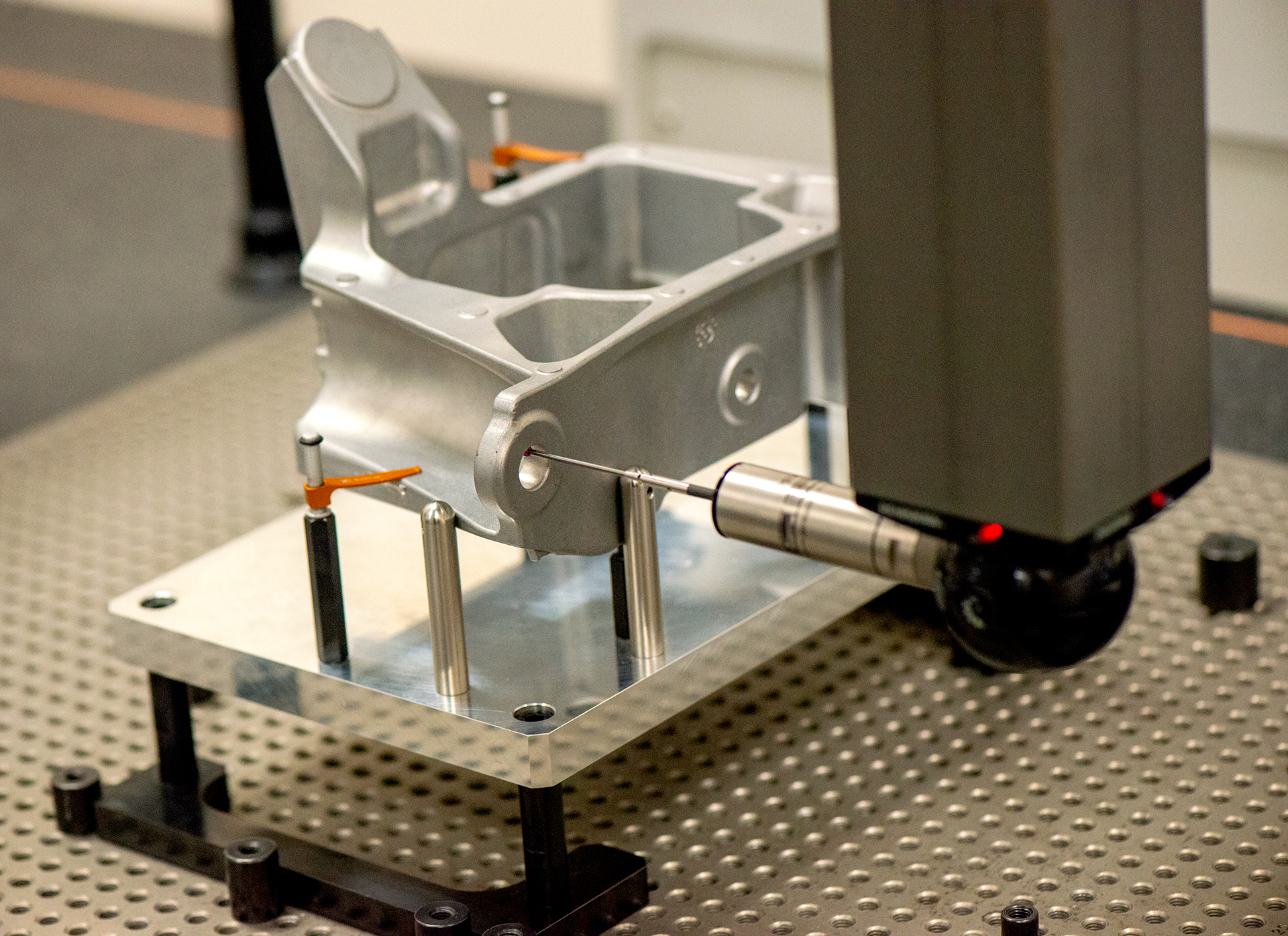 Lab CMM for dimensional validation